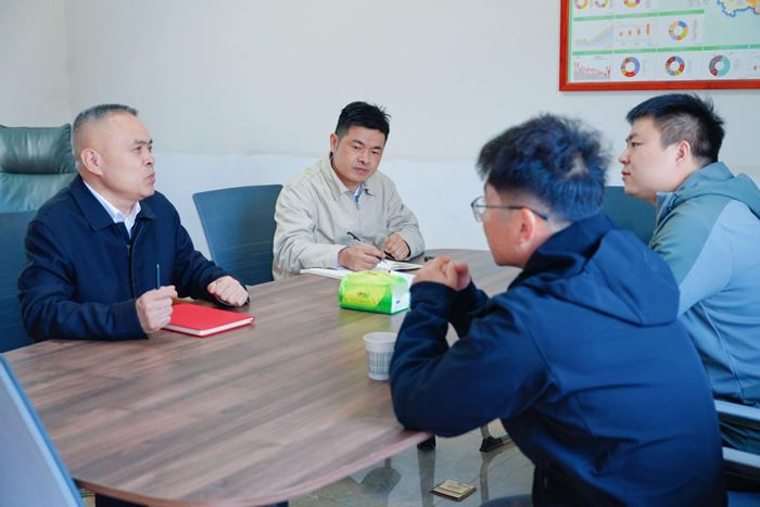 哈工大鄭州研究院進行技術(shù)交流